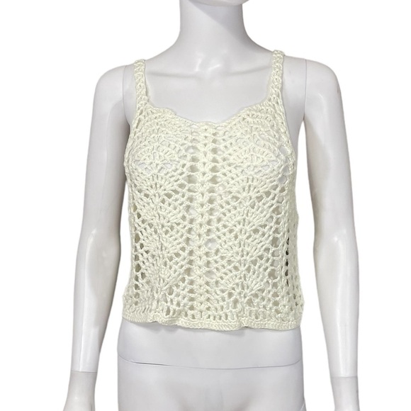 Cozy Casual Ivory Crochet Knit Tank Top
New - Picture 2 of 6